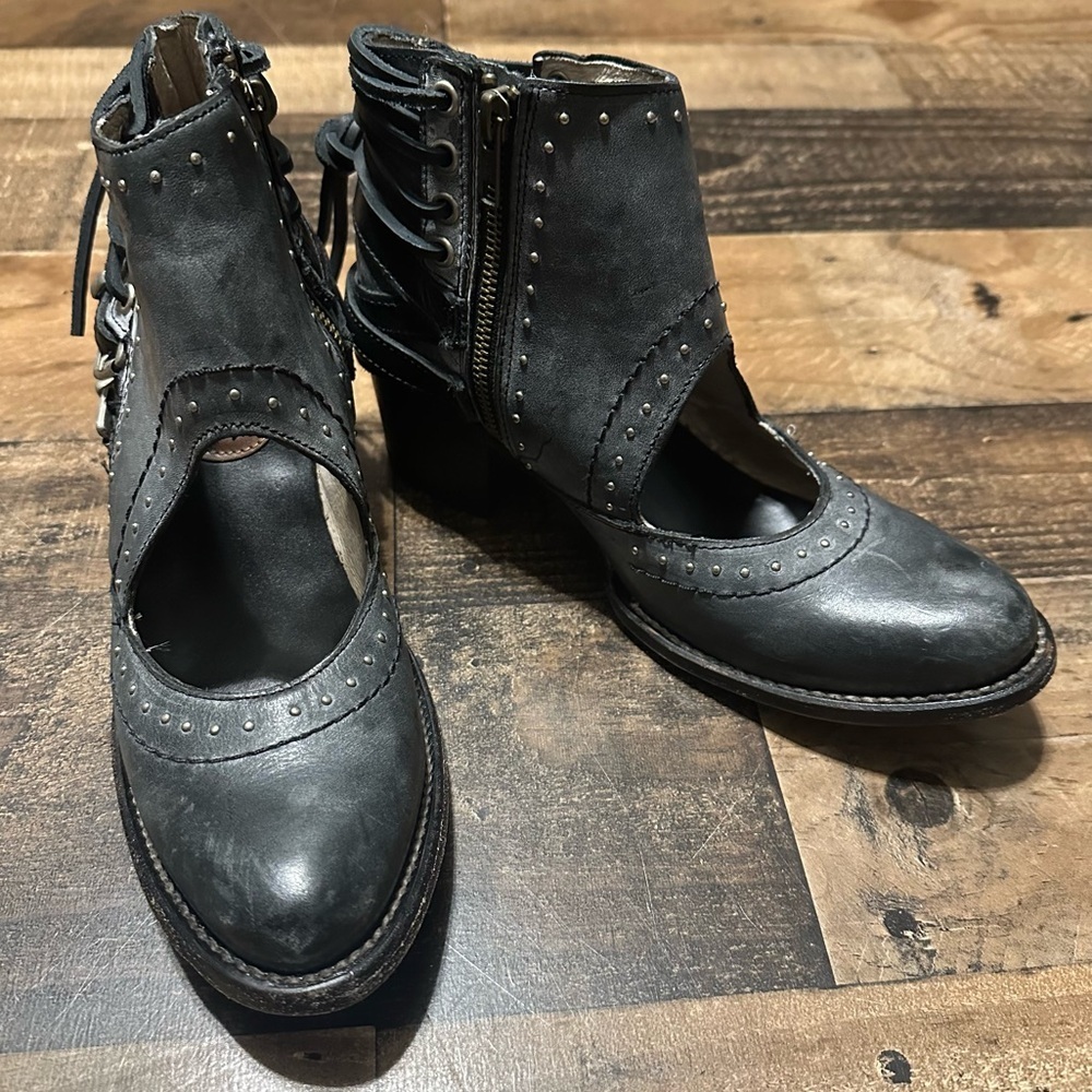 Freebird ‘Desert’ Booties - Picture 3 of 11